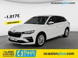 Blanco Usado 2024 Skoda Scala Selection Utilitario | 18.990 € (Precio justo)