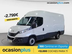 Blanco Usado 2023 Iveco Daily Berlina | 30.200 € (Precio justo)