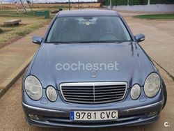 Azul Usado 2004 Mercedes E320 Avantgarde Berlina | 6500 € (Precio justo)