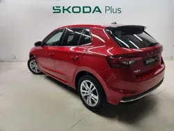 Rojo Usado 2024 Skoda Fabia Berlina | 20.900 € (Un poco caro)