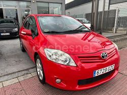 Rojo Usado 2010 Toyota Auris Active Berlina | 5990 € (Precio justo)