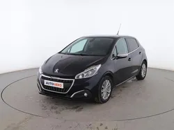 Azul Usado 2018 Peugeot 208 Allure Utilitario | 9399 € (Precio justo)