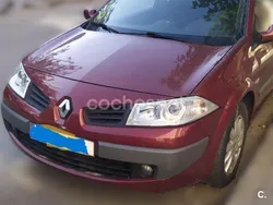 Granate Usado 2007 Renault Mégane II Dynamique Berlina | 2999 € (Buen precio)