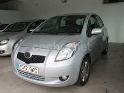 Gris / plata Usado 2008 Toyota Yaris Berlina | 4490 € (Precio justo)