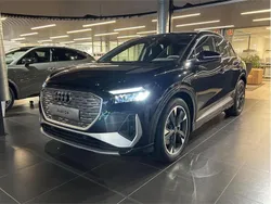 Negro mito Nuevo 2024 Audi Q4 e-tron SUV | 60.994 € (Un poco caro)