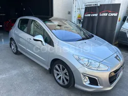 Gris / plata Usado 2012 Peugeot 308 Allure Berlina | 8999 €