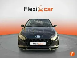 Gris Usado 2024 Hyundai i20 Berlina | 15.390 € (Buen precio)