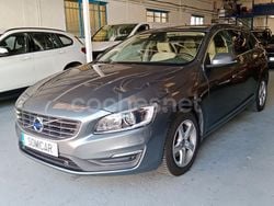 Gris / plata Usado 2018 Volvo V60 Momentum Familiar | 14.000 € (Buen precio)