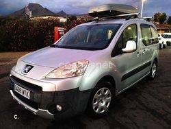 Gris / plata Usado 2012 Peugeot Partner Tepee Access Monovolumen | 9000 €