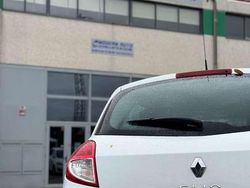 Blanco Usado 2012 Renault Clio IV Authentique Utilitario | 4300 € (Buen precio)