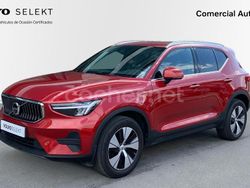 Rojo Usado 2024 Volvo XC40 Core SUV | 38.400 € (Caro)