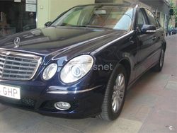 Azul Usado 2007 Mercedes E220 Elegance Berlina | 6900 € (Precio justo)