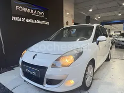 Blanco Usado 2010 Renault Scénic III Privilege Monovolumen | 8450 €