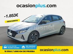 Gris / plata Usado 2022 Hyundai i20 Berlina | 15.550 € (Un poco caro)