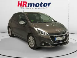 Gris Usado 2019 Peugeot 208 Signature Sky Utilitario | 7890 € (Buen precio)