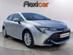 Gris Usado 2024 Toyota Corolla Active Berlina | 22.490 € (Buen precio)