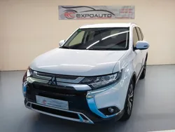 Blanco Usado 2019 Mitsubishi Outlander Motion SUV | 22.990 € (Un poco caro)
