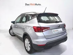 Gris plata Usado 2024 Seat Arona Style SUV | 17.990 € (Precio justo)
