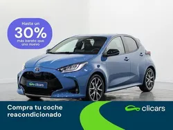 Azul Usado 2021 Toyota Yaris Hybrid Plus Berlina | 19.290 € (Precio justo)