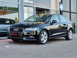 Negro Usado 2015 Audi A3 Sportback g-tron Ambiente Berlina | 13.500 € (Precio justo)