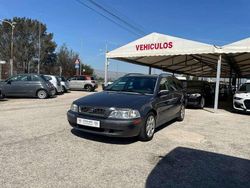 Marrón Usado 2003 Volvo V40 Familiar | 2990 €