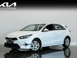 Blanco Usado 2024 Kia Ceed Berlina | 19.390 € (Precio justo)