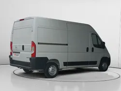Blanco Usado 2023 Opel Movano Van | 21.390 € (Precio justo)