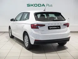 Blanco Usado 2024 Skoda Fabia Selection | 17.990 € (Caro)