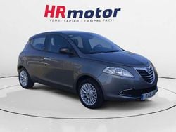 Gris Usado 2015 Lancia Ypsilon Utilitario | 7010 € (Precio justo)