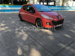 Rojo Usado 2011 Peugeot 207 Active Berlina | 5000 € (Buen precio)