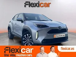 Gris Usado 2024 Toyota Yaris Hybrid Active | 27.250 €
