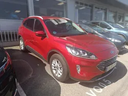 Rojo Usado 2022 Ford Kuga Titanium SUV | 19.500 € (Super precio)