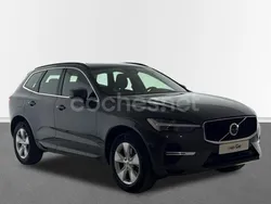 Gris / plata Usado 2023 Volvo XC60 Core SUV | 46.900 € (Caro)