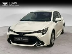 Blanco Usado 2023 Toyota Corolla Active Berlina | 25.495 € (Un poco caro)