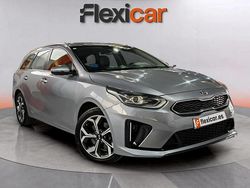 Gris Usado 2021 Kia Ceed 2 Familiar | 11.990 € (Buen precio)