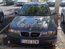 Azul Usado 2002 BMW 320 Berlina | 1800 € (Super precio)