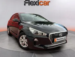 Negro Usado 2017 Hyundai i30 Berlina | 11.890 € (Precio justo)