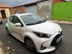 Blanco Usado 2023 Toyota Yaris Hybrid Active Berlina | 19.000 € (Precio justo)