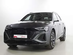 Gris Usado 2024 Audi Q8 e-tron S-Line SUV | 61.300 €