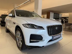 Fuji white Usado 2023 Jaguar F-Pace SE SUV | 56.500 € (Caro)