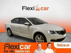 Blanco Usado 2019 Skoda Octavia Active | 13.990 € (Precio justo)