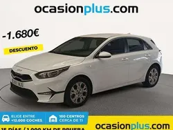 Blanco Usado 2023 Kia Ceed Utilitario | 16.810 € (Buen precio)