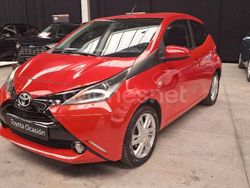 Rojo Usado 2018 Toyota Aygo X-play Utilitario | 10.500 € (Un poco caro)