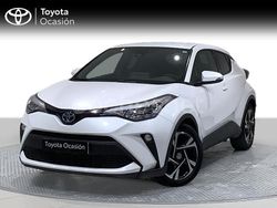 Gris / plata Usado 2023 Toyota C-HR Advance SUV | 27.280 € (Precio justo)