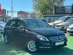 Negro Usado 2012 Mercedes B180 Monovolumen | 10.400 € (Precio justo)