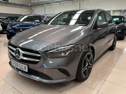 Gris / plata Usado 2021 Mercedes B200 Monovolumen | 24.950 € (Buen precio)