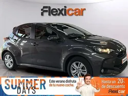Gris Usado 2024 Toyota Yaris Edition Berlina | 17.490 € (Buen precio)