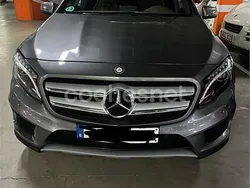 Gris / plata Usado 2016 Mercedes GLA220 AMG line SUV | 23.900 € (Caro)