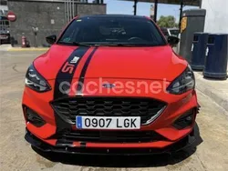 Rojo Usado 2020 Ford Focus ST-Line Berlina | 17.500 € (Precio justo)