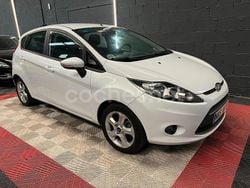 Blanco Usado 2010 Ford Fiesta Trend Utilitario | 4790 € (Precio justo)